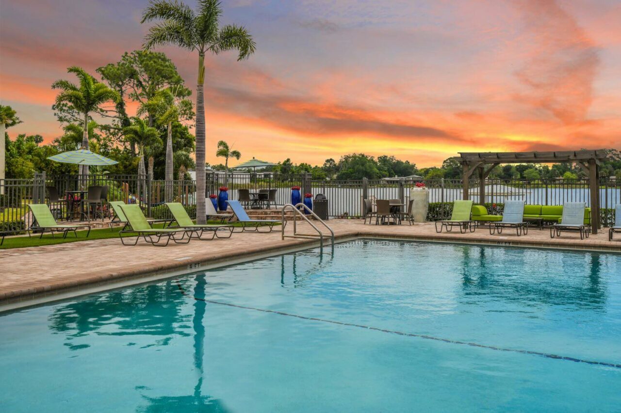 Apartments Winter Park Florida Amenities LIV at Winter Park